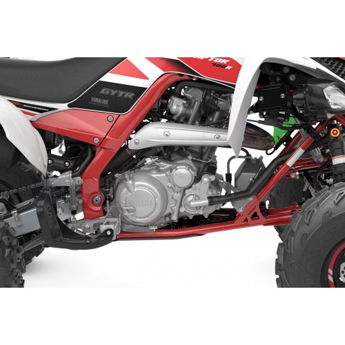 Race-bred 686cc engine